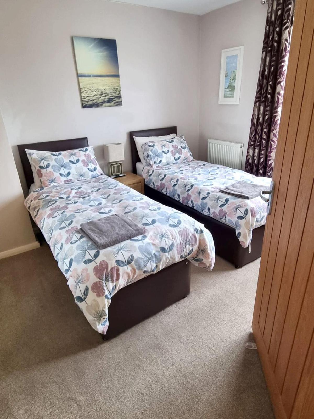 Sunny Queens Park - Garden & Private Parking Holiday home Brighton