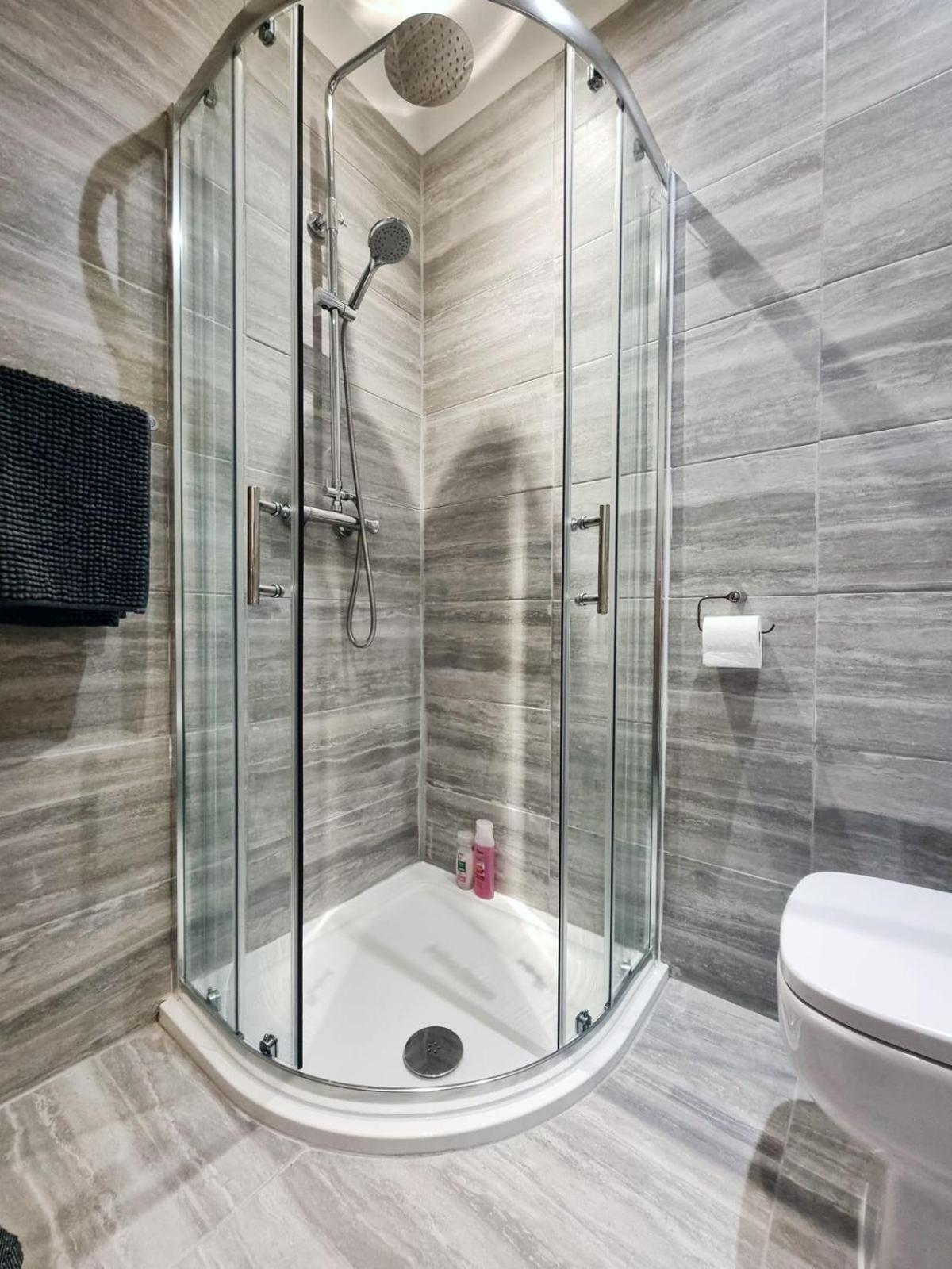 Sunny Queens Park - Garden & Private Parking Holiday home