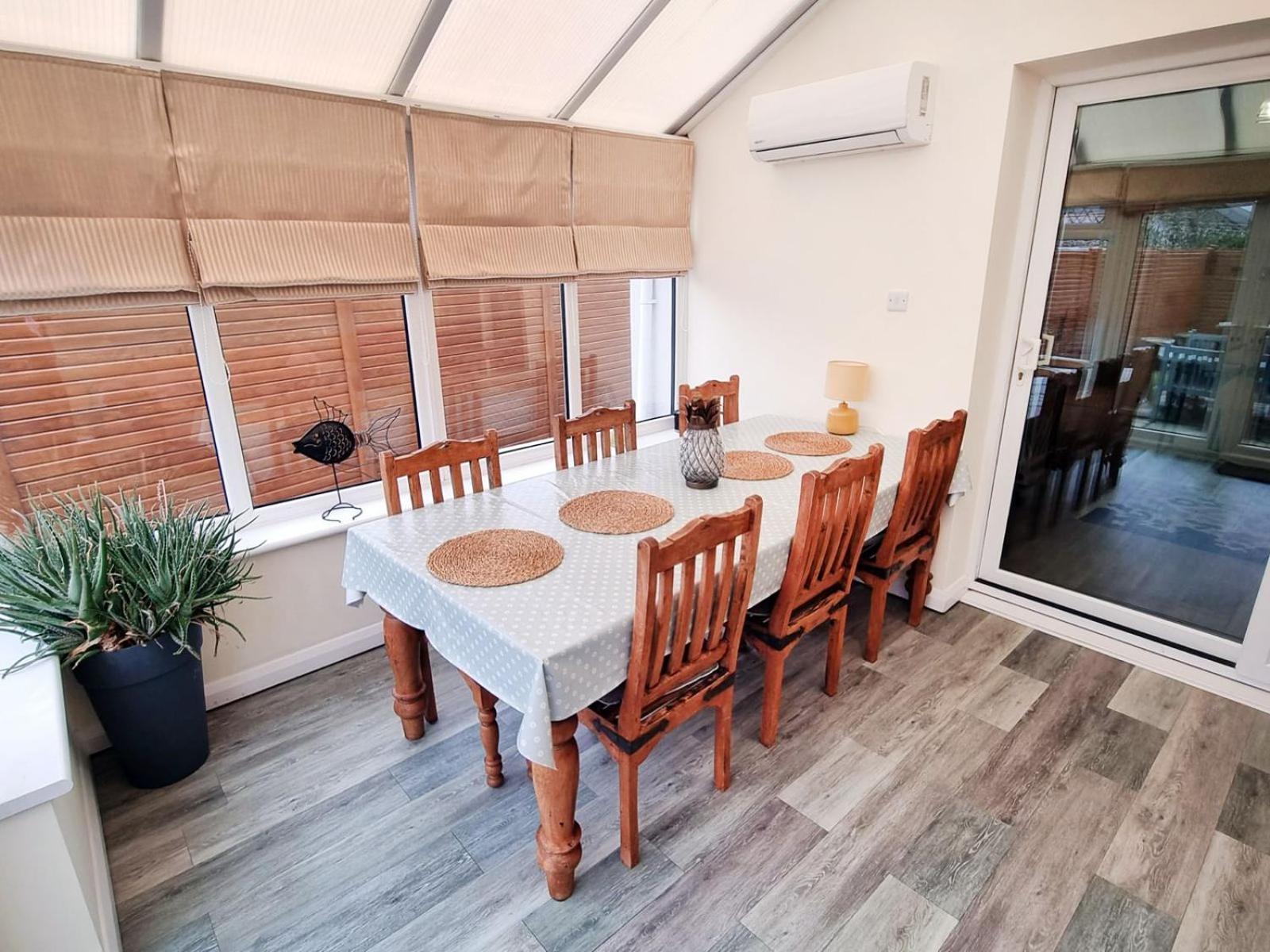 Sunny Queens Park - Garden & Private Parking Holiday home *