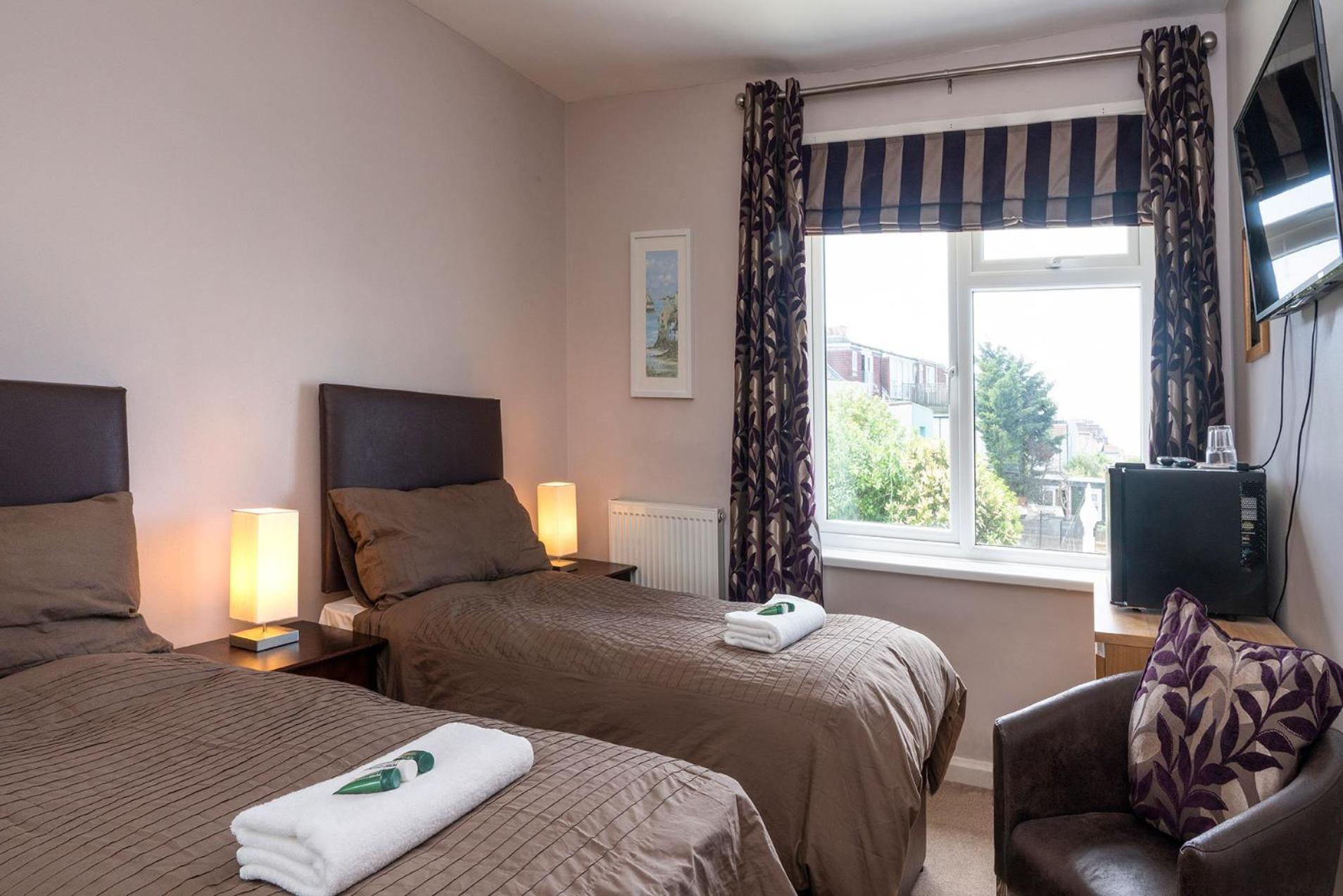 Sunny Queens Park - Garden & Private Parking Holiday home Brighton